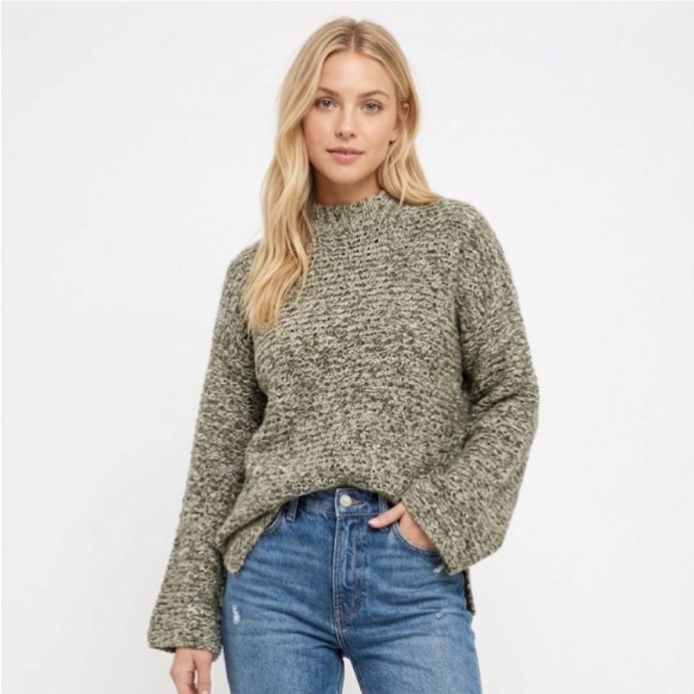 St John’s Bay green knit sweater size large